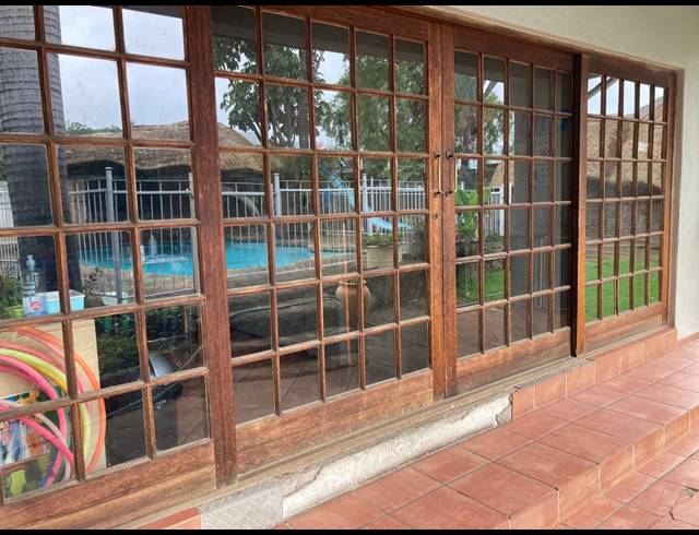 1,000M² INVESTMENT FOR SALE IN WATERVAL EAST